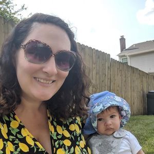 Meet your Posher, Dana